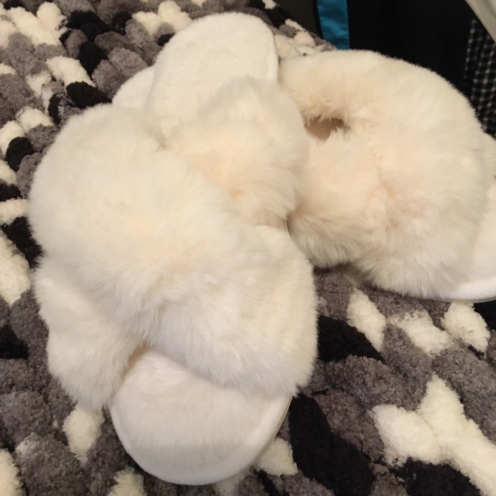 Slippers Faux Rabbit Fur - Picture 2 of 5